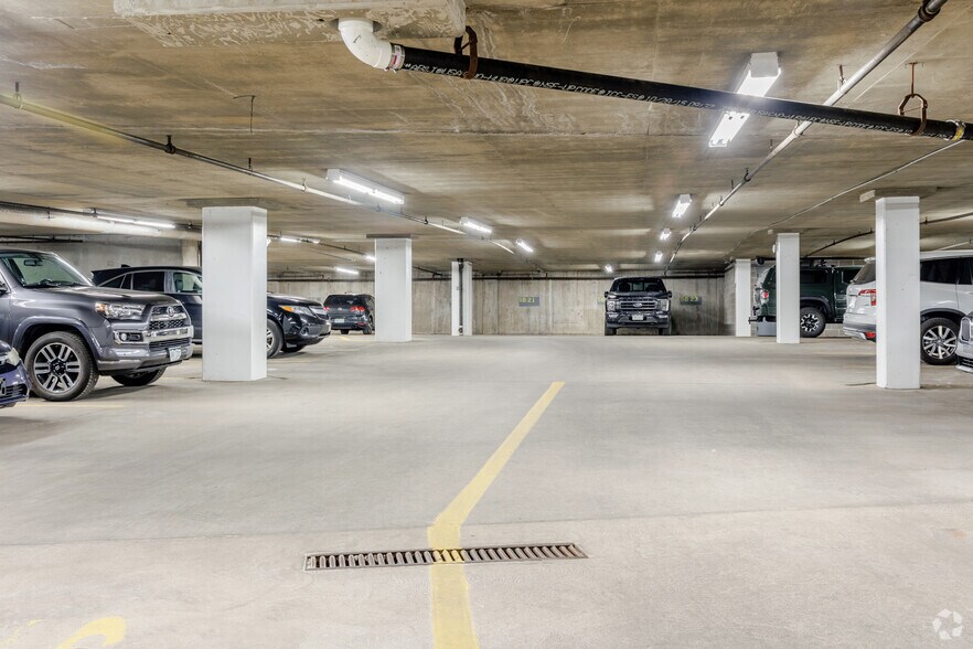 More Photos Of 6455 S Yosemite St, Greenwood Village Office For Lease