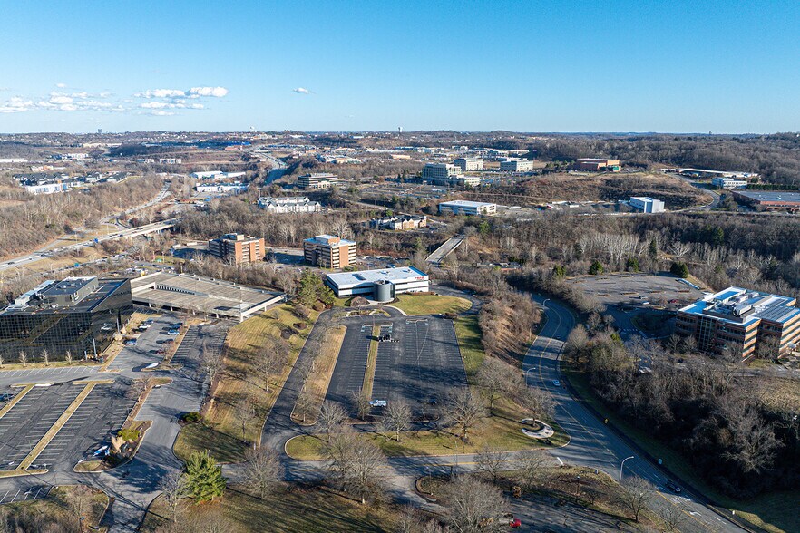 More Photos Of 100 Commerce Dr, Pittsburgh Office For Sale