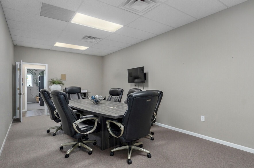 More Photos Of 4736 S 131st Rd, Bolivar Warehouse For Sale