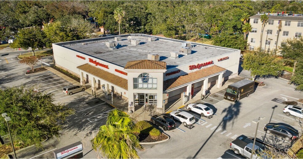 More Photos Of 1829 Ridgewood Ave, Holly Hill Freestanding For Sale