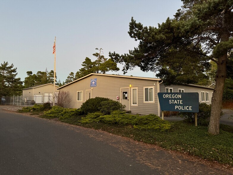 More Photos Of 4480 Highway 101, Florence Industrial For Sale