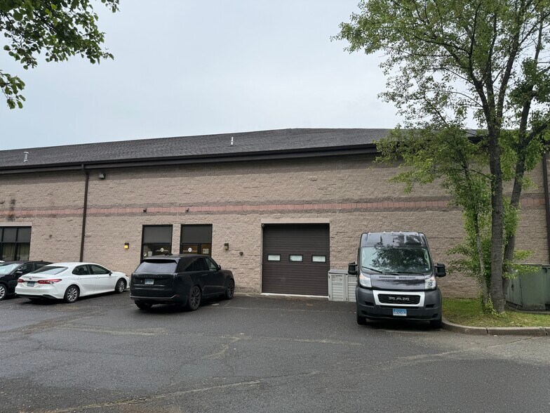 Primary Photo Of 102 Wooster St, Bethel Warehouse For Lease