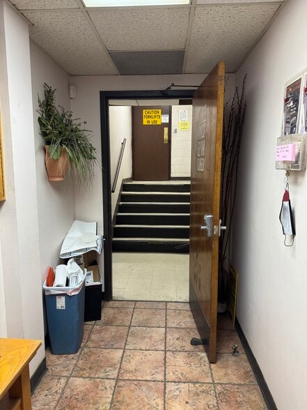 More Photos Of 8716 SE 15th St, Oklahoma City Distribution For Sale