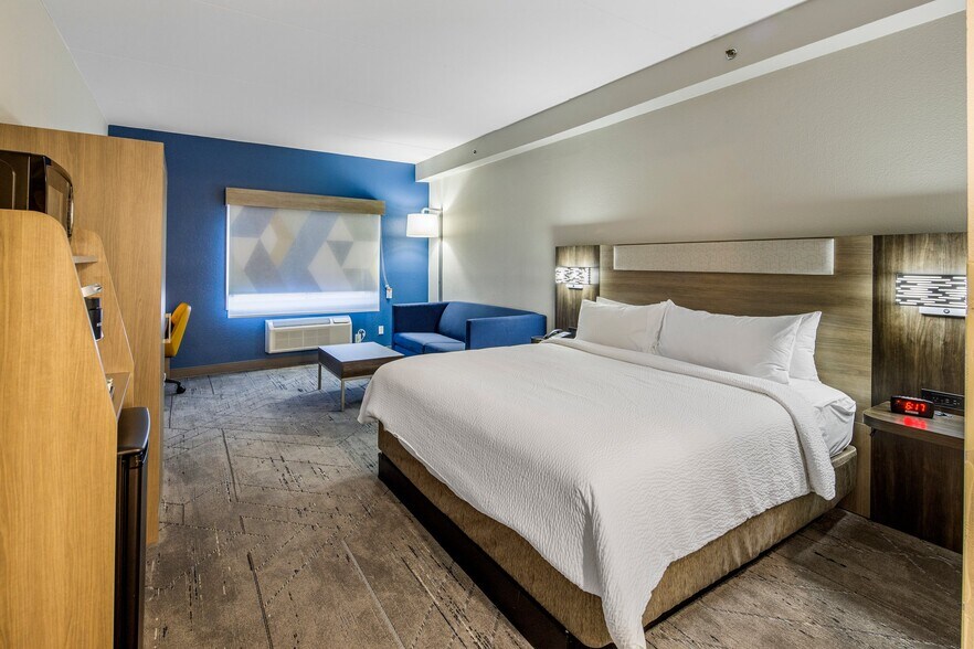 More Photos Of 1405 S Westwood, Mesa Hotel For Sale