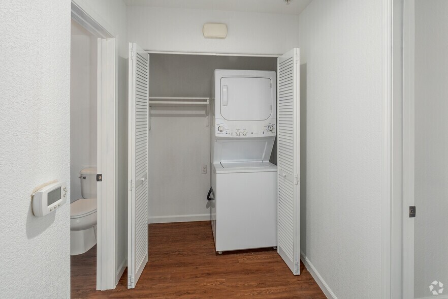 More Photos Of 1520 16th St, Sacramento Apartments For Lease