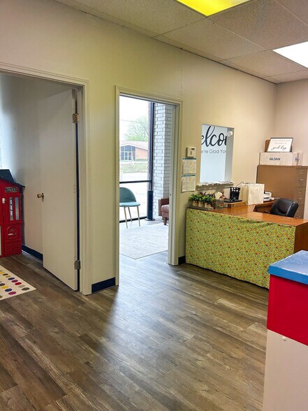 More Photos Of 750 S Cherokee St, Catoosa Unknown For Lease