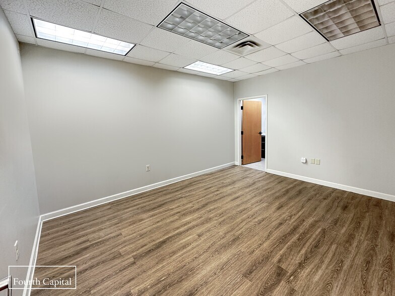 More Photos Of 396 Senoia Rd, Tyrone Light Manufacturing For Lease