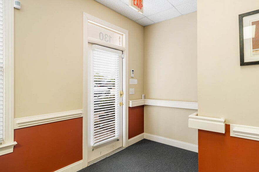 More Photos Of 130 Salem Towne Ct, Apex Office For Sale