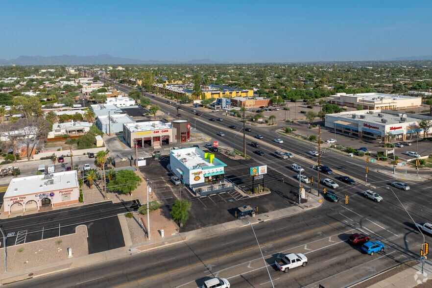 More Photos Of 4676 E Grant Rd, Tucson Fast Food For Sale