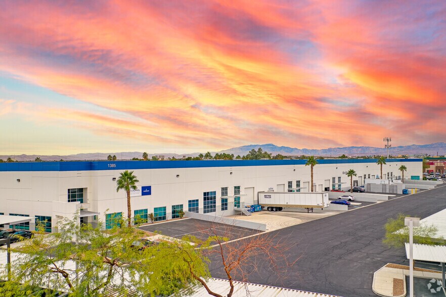 More Photos Of 1385 Pama Ln, Las Vegas Warehouse For Lease
