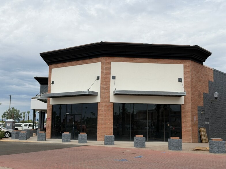 More Photos Of 2055 N Alma School Rd, Chandler Unknown For Lease