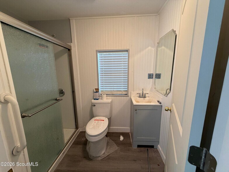 More Photos Of 201 Crispen Blvd, Brunswick Office For Sale