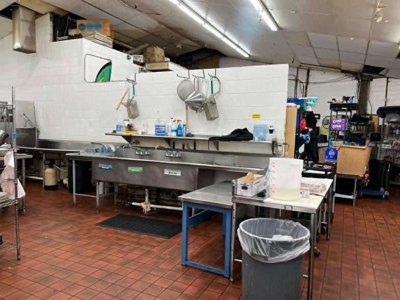More Photos Of 296 Lake Shore Dr, Dunkirk Restaurant For Sale