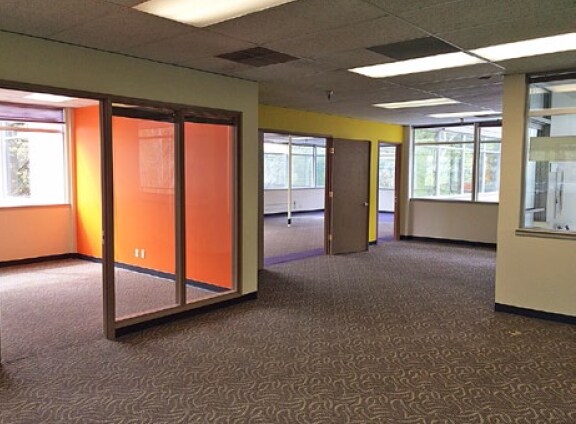 More Photos Of 17530 NE Union Hill Rd, Redmond Medical For Sale