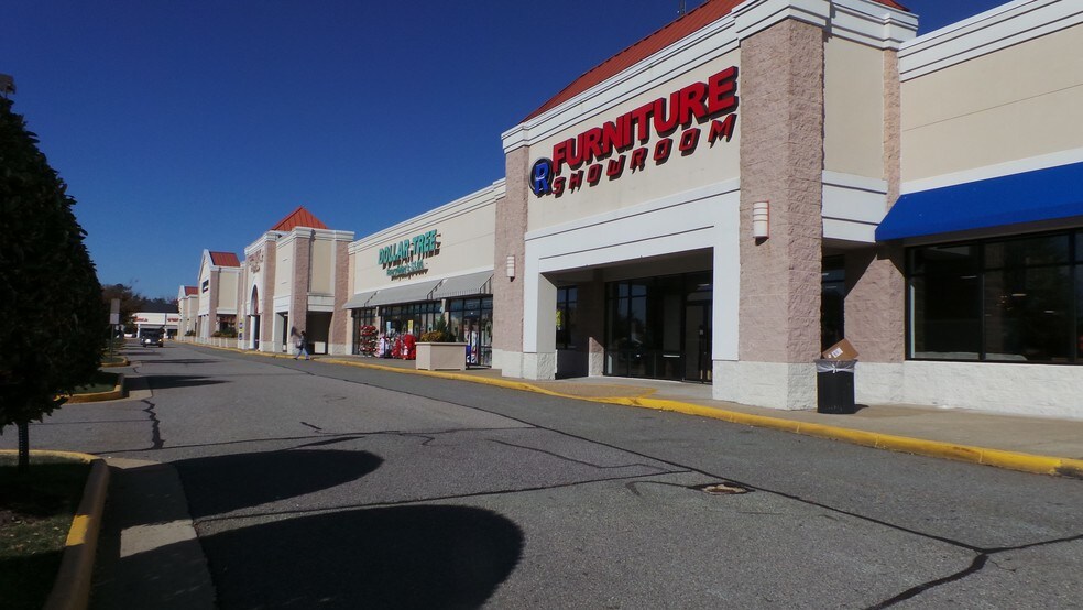 More Photos Of 1293 Carmia Way, Richmond Storefront For Lease