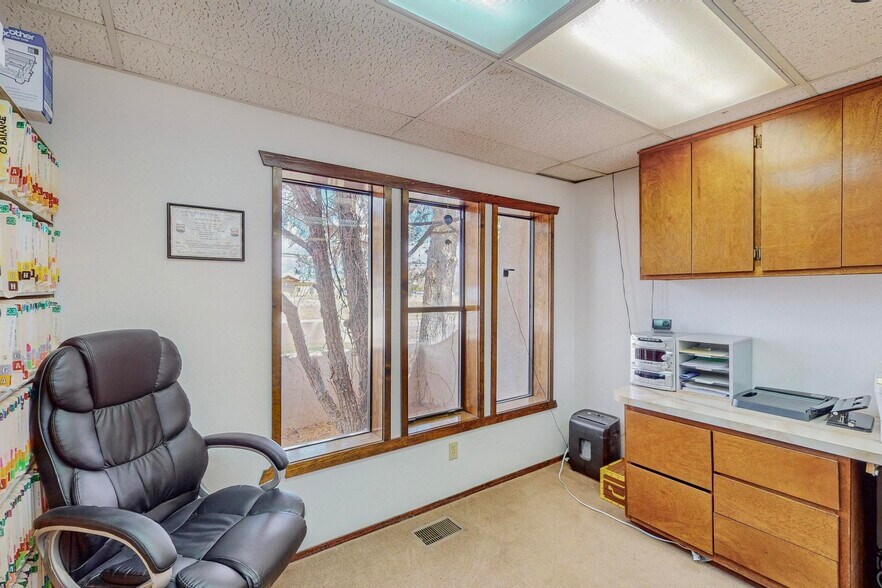 More Photos Of 901 E Roosevelt Ave, Grants Healthcare For Sale
