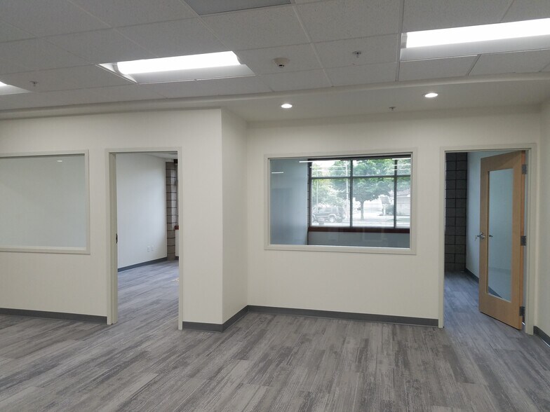 More Photos Of 1133 NW Wall St, Bend Apartments For Lease