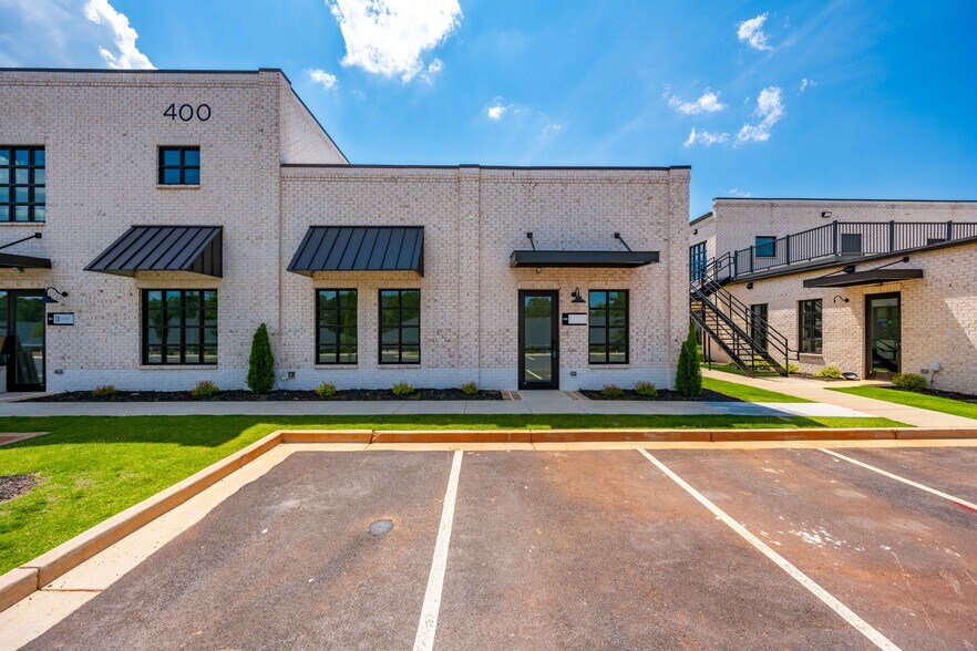 More Photos Of 1740 Grassland Pky, Alpharetta Unknown For Lease