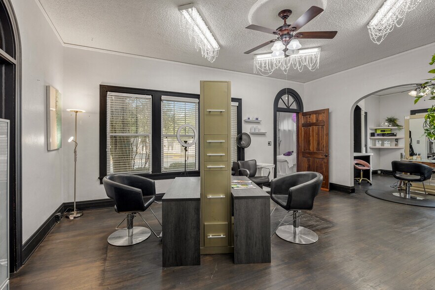 More Photos Of 919 N Monroe St, Tallahassee Freestanding For Lease