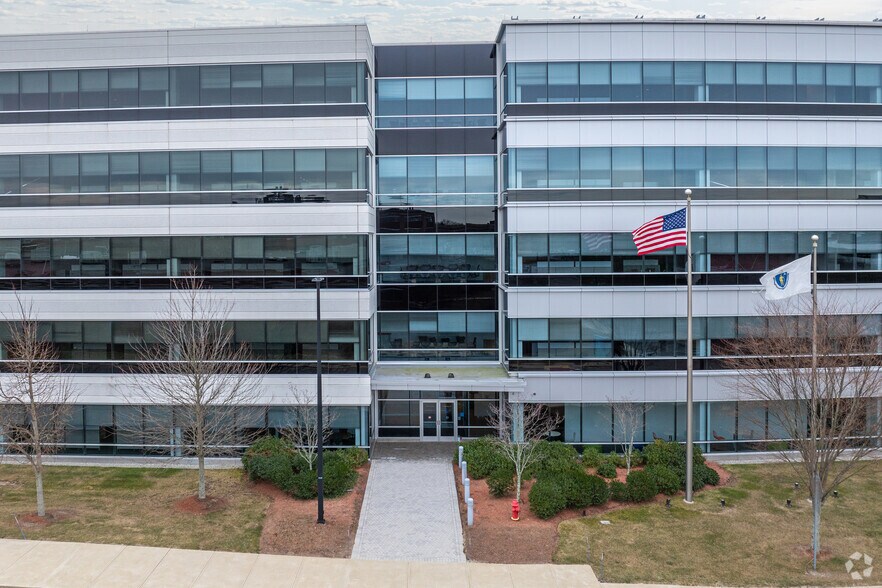 More Photos Of 6 Van De Graaff Dr, Burlington Office For Lease