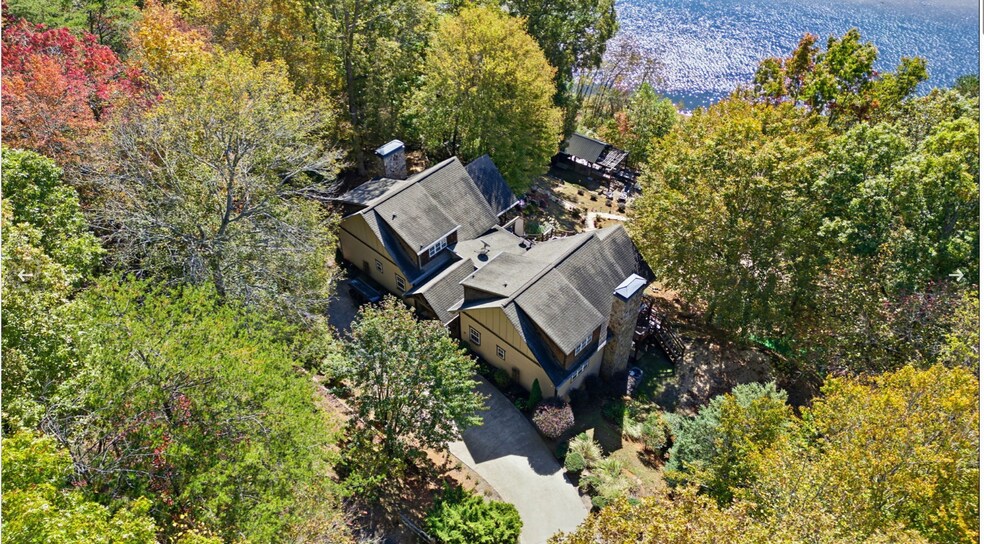 More Photos Of 2003 Bend of the Riv, Hiawassee Specialty For Sale