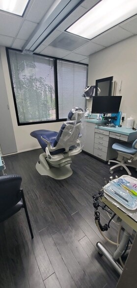 More Photos Of 5220 Neil Rd, Reno Medical For Lease