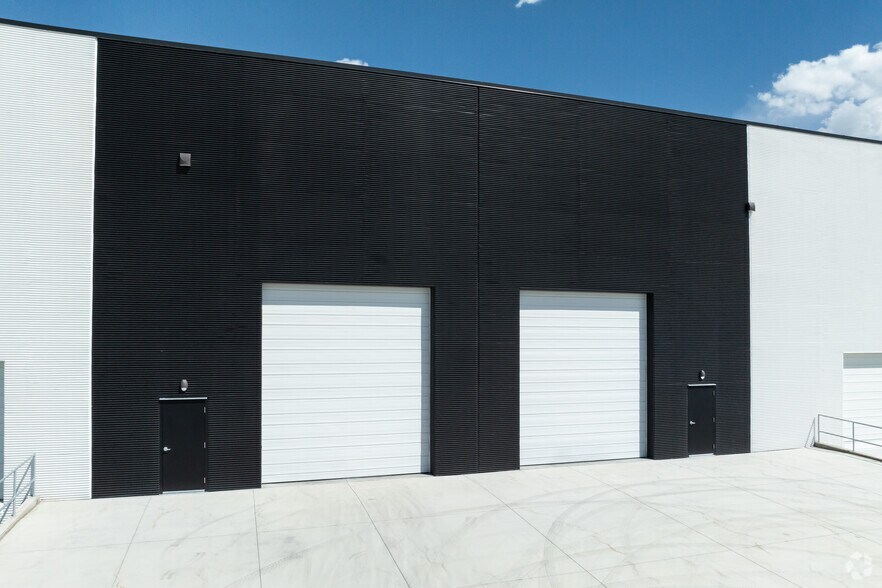 More Photos Of 1261 650, Farmington Light Distribution For Lease