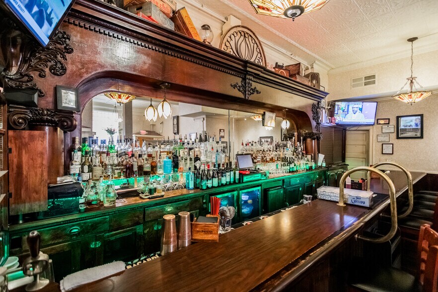 More Photos Of 3401 Riopelle St, Detroit Restaurant For Sale