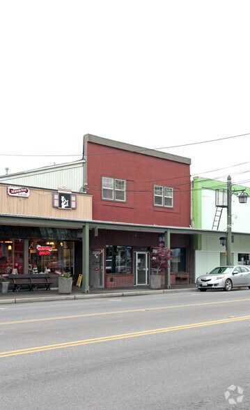More Photos Of 713 Bay St, Port Orchard Storefront For Lease