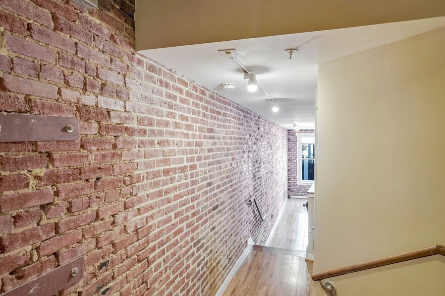 More Photos Of 1825 7th St NW, Washington Apartments For Lease