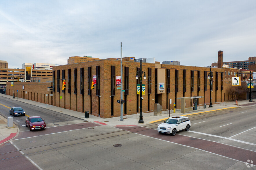 Primary Photo Of 50 E Canfield St, Detroit Medical For Lease