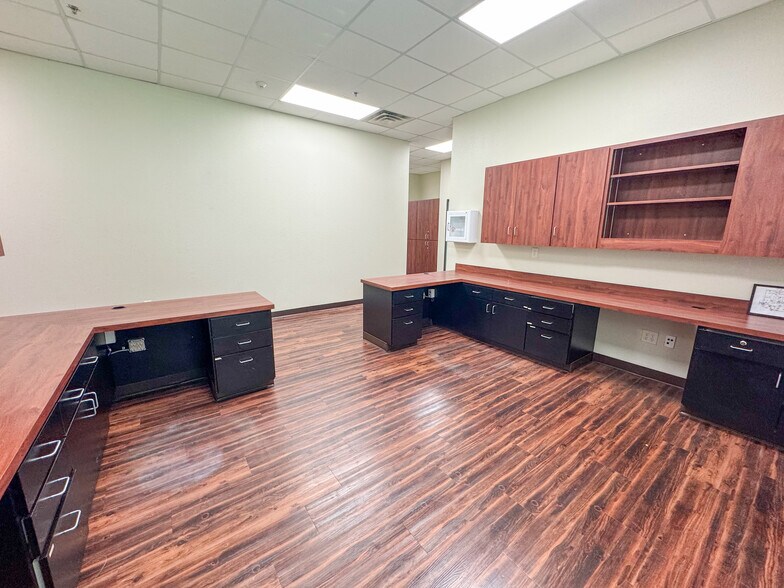 More Photos Of 2014 Ben Merritt Dr, Decatur Medical For Lease