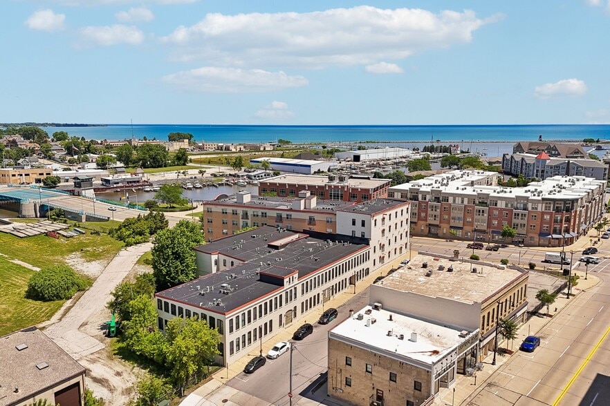 More Photos Of 134 Main St, Racine Apartments For Sale