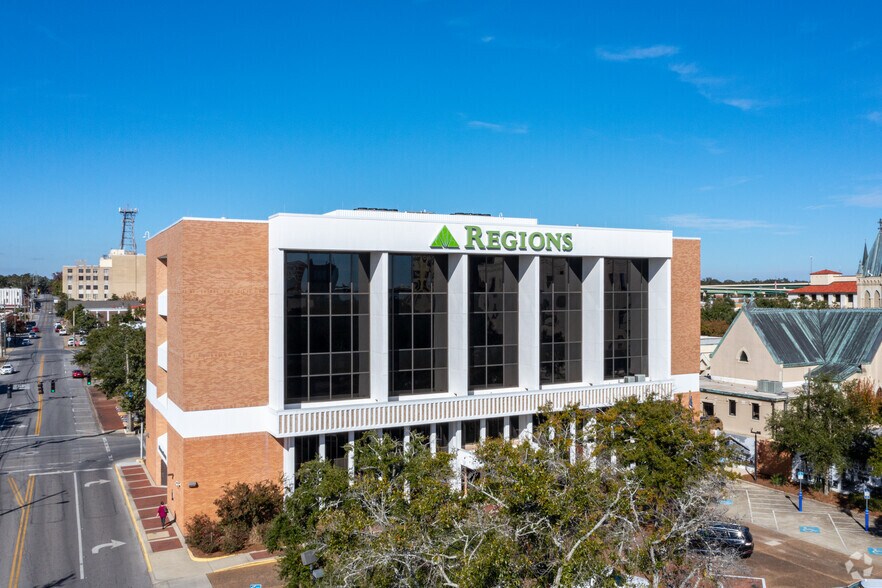 Primary Photo Of 70 N Baylen St, Pensacola Office For Lease