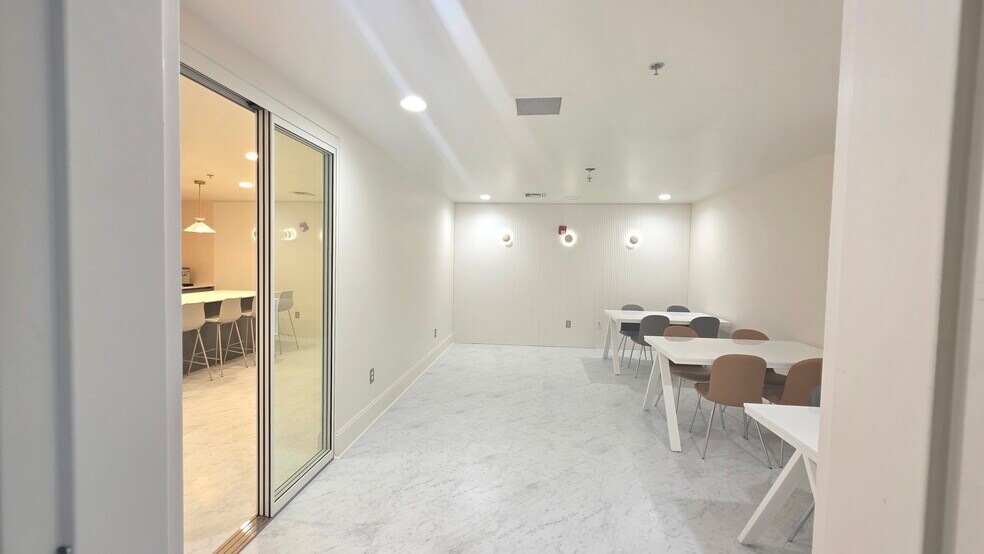More Photos Of 5825 Medlock Bridge Pky, Johns Creek Loft Creative Space For Sale