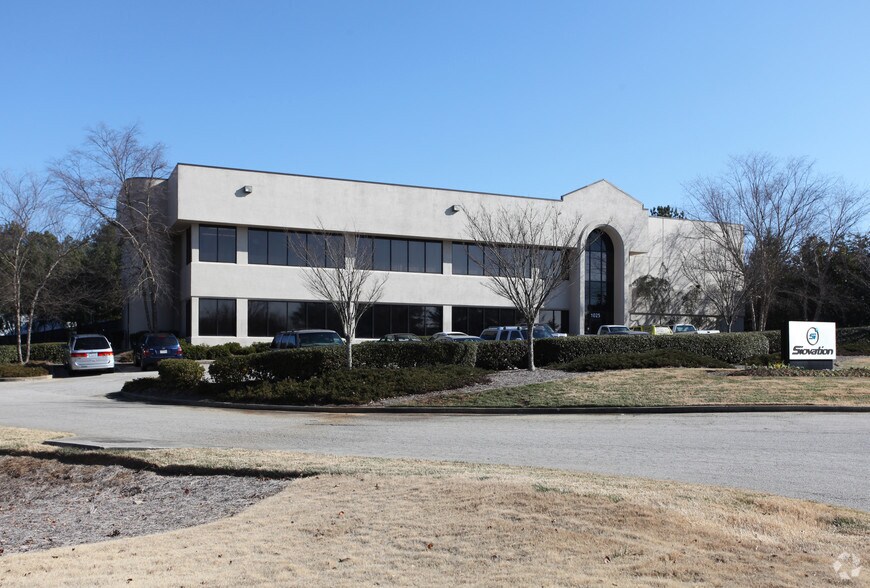 Primary Photo Of 1025 Progress Cir, Lawrenceville Distribution For Sale