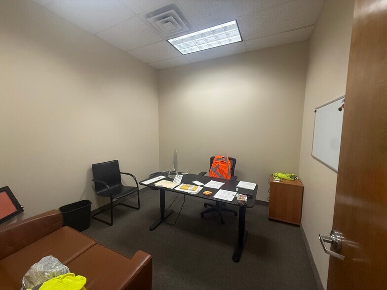 More Photos Of 20819 N 25th Pl, Phoenix Warehouse For Sale