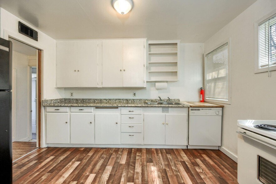 More Photos Of 128 S Mountain Ave, Ashland Apartments For Sale