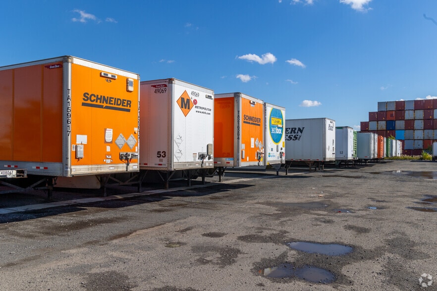 More Photos Of 921 Delancy St, Newark Land For Lease