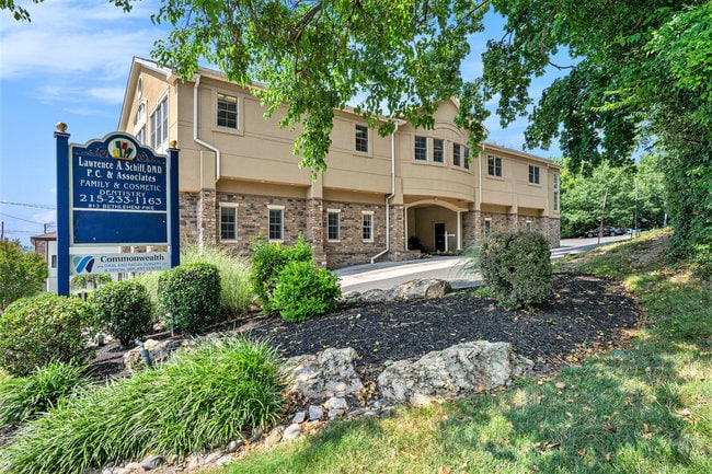 Primary Photo Of 813 Bethlehem Pike, Erdenheim Medical For Lease