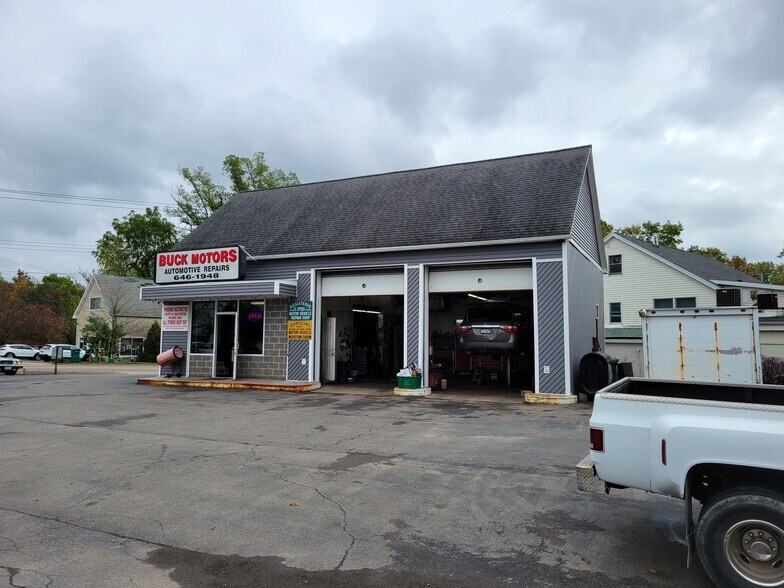 More Photos Of 4545 Clark St, Hamburg Auto Repair For Sale