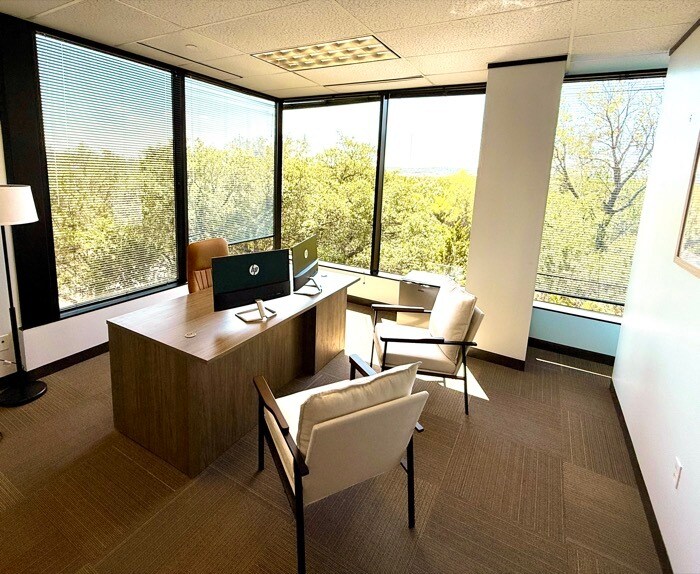 More Photos Of 6300 Bridgepoint Pky, Austin Office For Lease