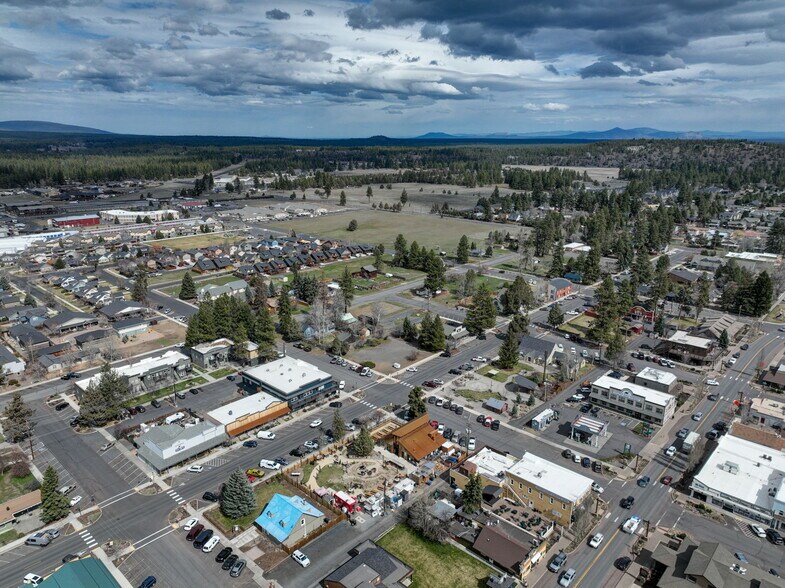 More Photos Of 192 E Main Ave, Sisters Coworking Space