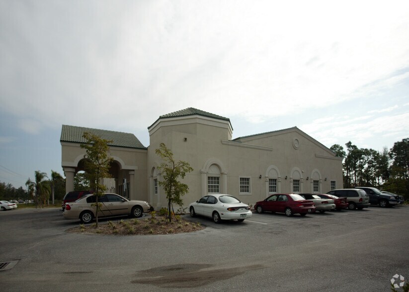 More Photos Of 7981 Gladiolus Dr, Fort Myers Office For Sale