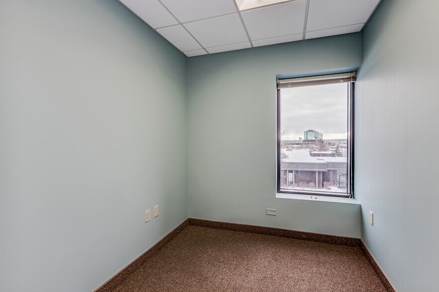 More Photos Of 7300 France Ave S, Edina Medical For Lease