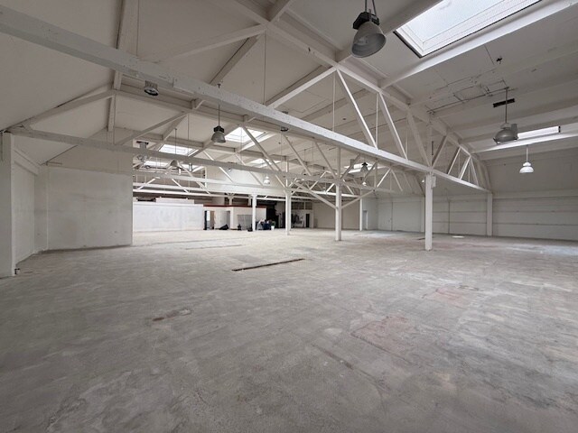 More Photos Of 1970 Carroll Ave, San Francisco Warehouse For Lease