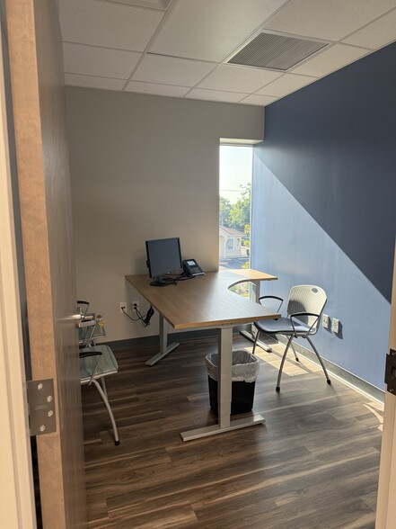 More Photos Of 6404 Old Winter Garden Rd, Orlando Medical For Sale