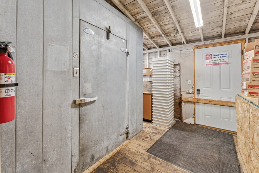 More Photos Of 410 Main St, Sandstone Restaurant For Sale