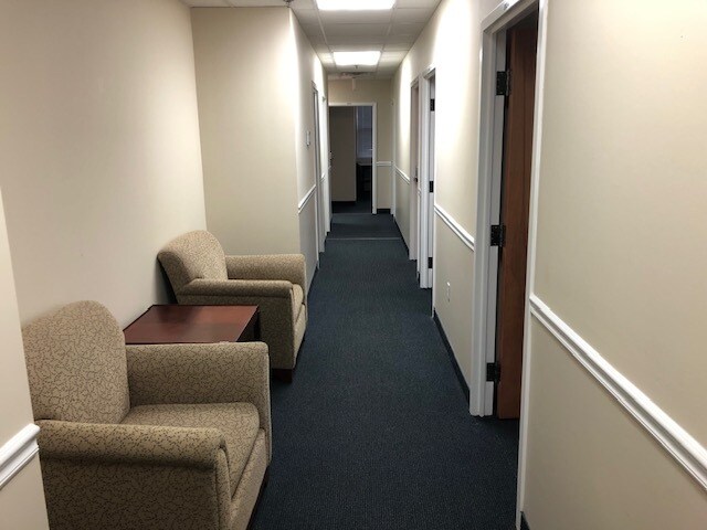 More Photos Of 21155 Whitfield Pl, Sterling Office For Sale
