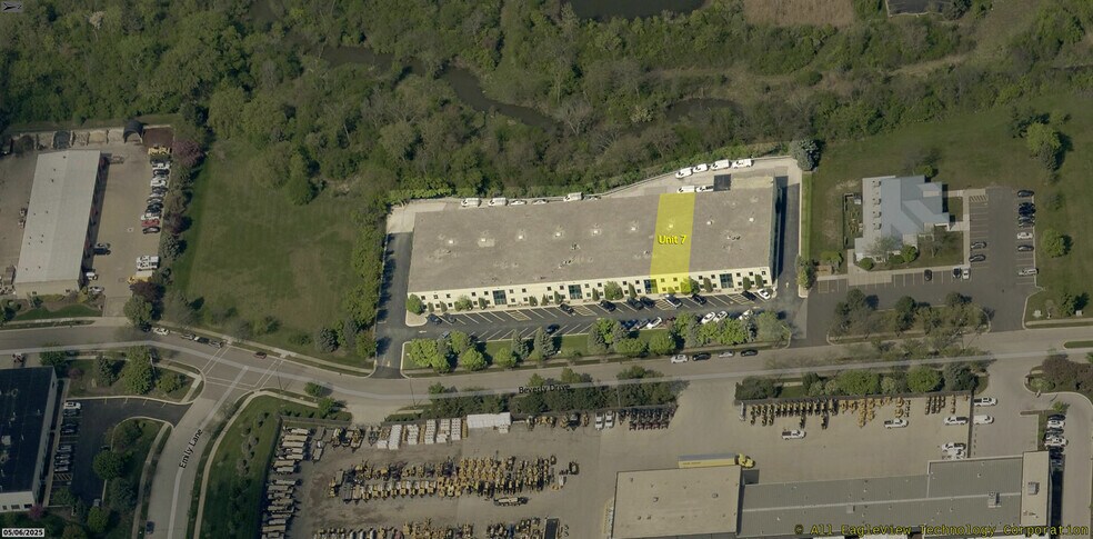 More Photos Of 2760 Beverly Dr, Aurora Warehouse For Lease